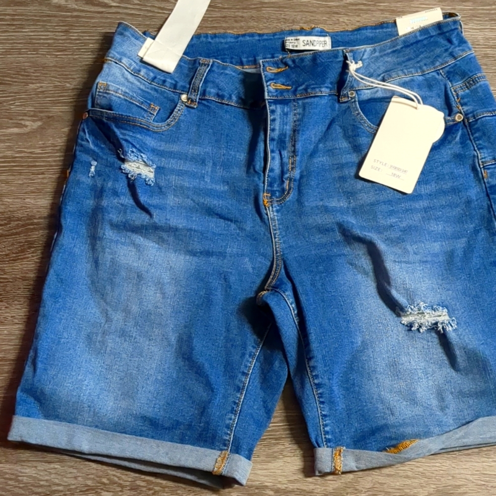 Women Short